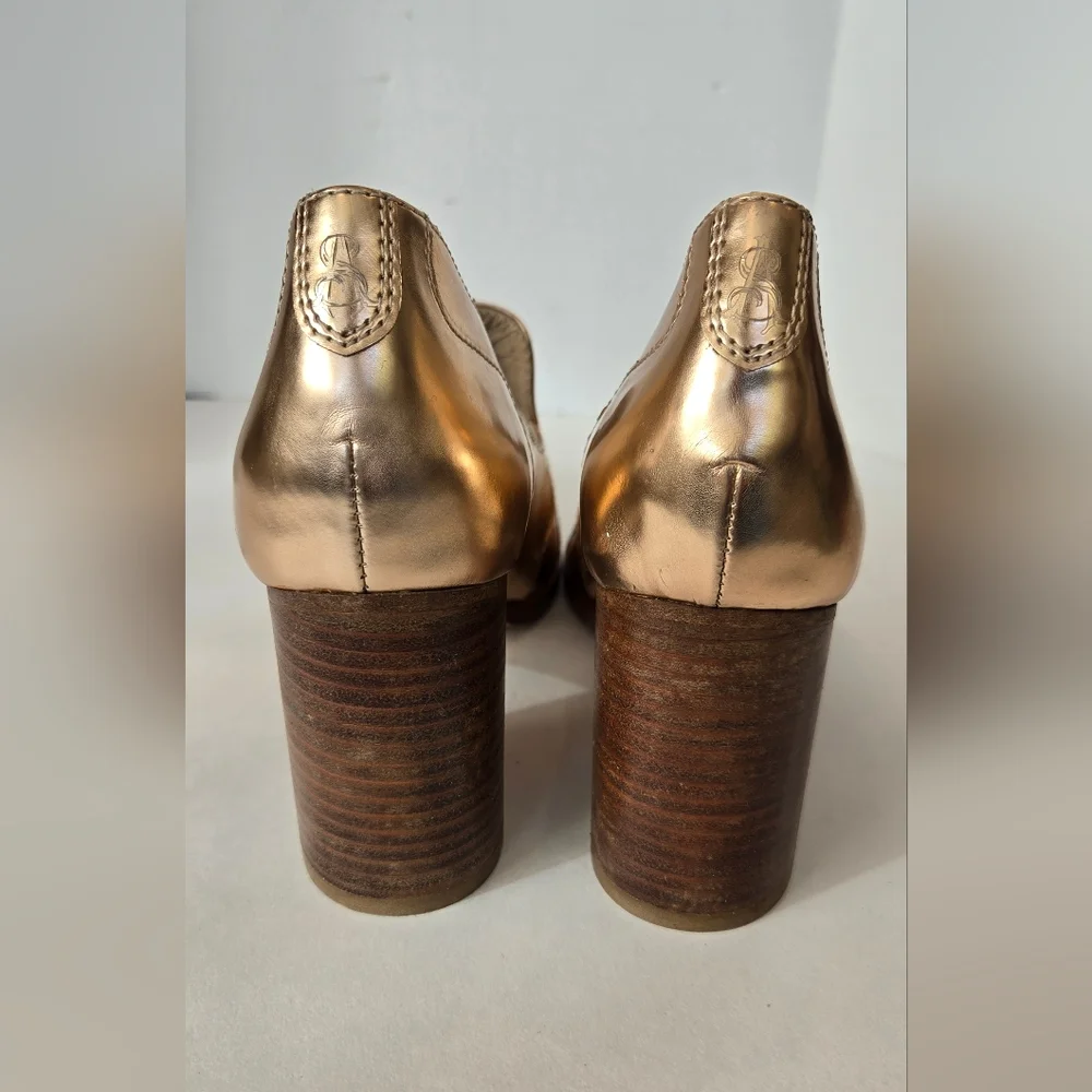 The office of Angela Scot Elegant Rose Gold Metallic Heels